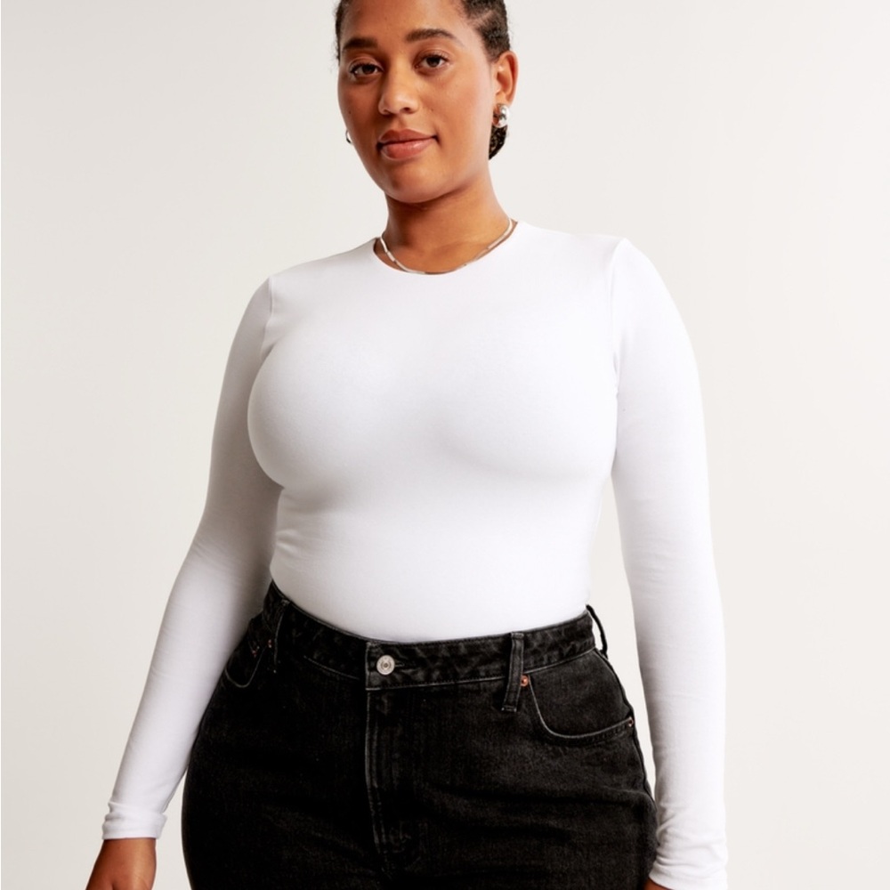 Abercrombie & Fitch Classic White Long Sleeve Tee